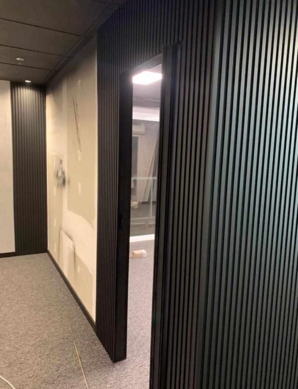 Painel Ripado Preto MDF PREMIUM da Pako Revestimentos: Elegância Atemporal e Impacto Visual para Seus Espaços - Imagem 2